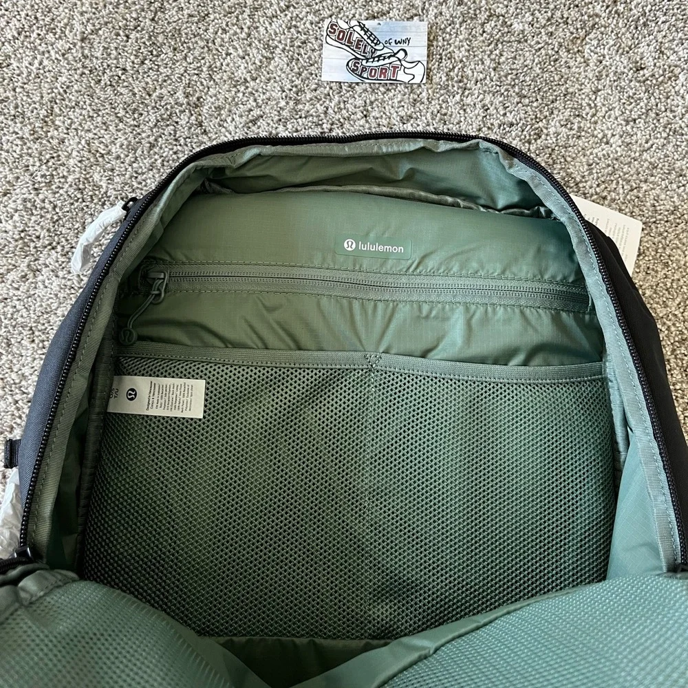 lululemon athletica Black Men's Backpack